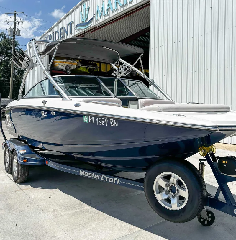 2006 MasterCraft X2, photo 3 of 18