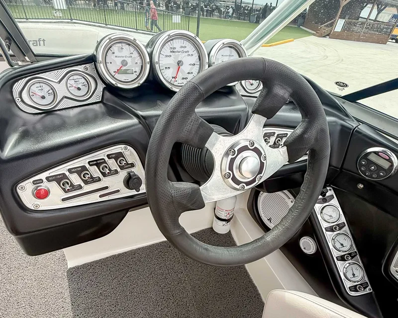 2007 MasterCraft X2, photo 18 of 23
