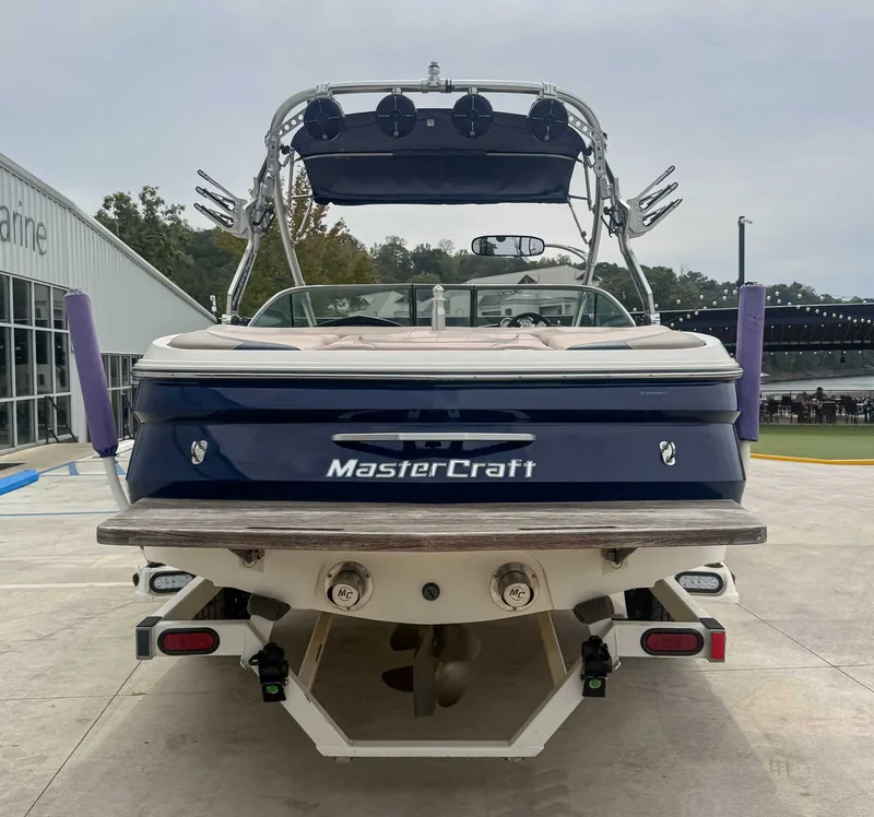 2007 MasterCraft X2, photo 8 of 23