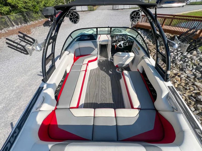 2015 Moomba Mojo, photo 10 of 21