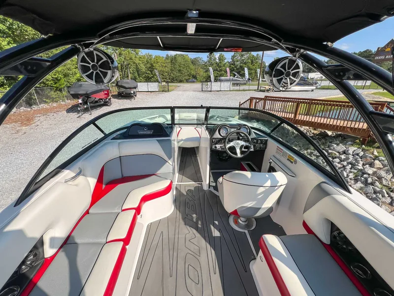 2015 Moomba Mojo, photo 11 of 21