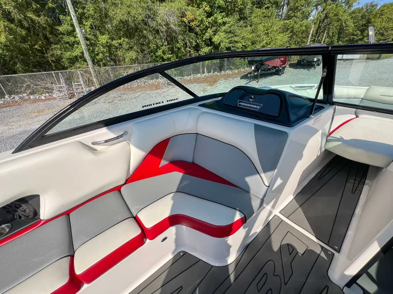 2015 Moomba Mojo, photo 13 of 21
