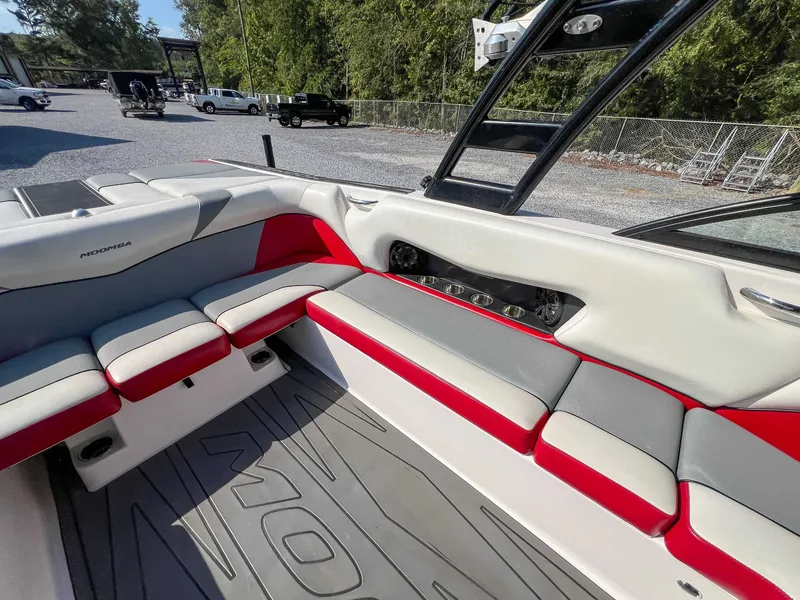 2015 Moomba Mojo, photo 19 of 21