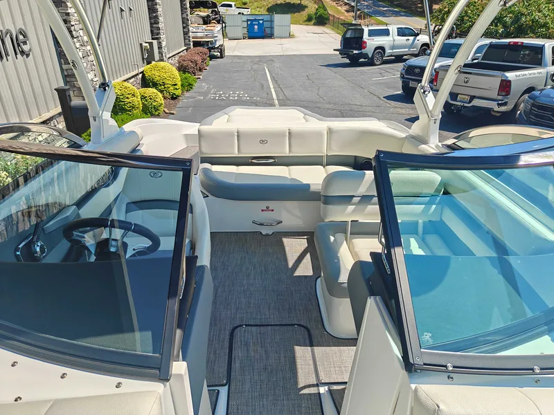 2018 Cobalt CS22, photo 11 of 16