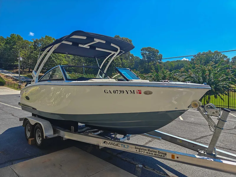 2018 Cobalt CS22, photo 4 of 16