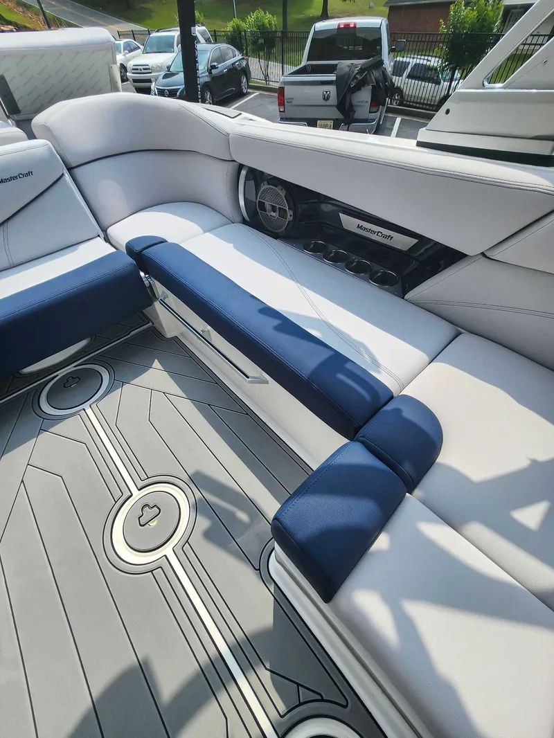 2018 MasterCraft X26, photo 17 of 18