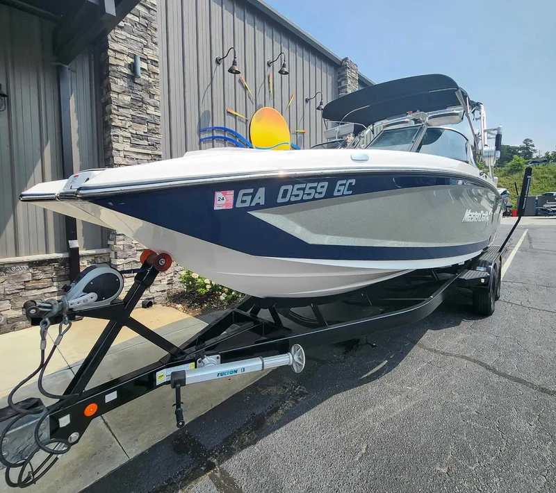 2018 MasterCraft X26, photo 3 of 18