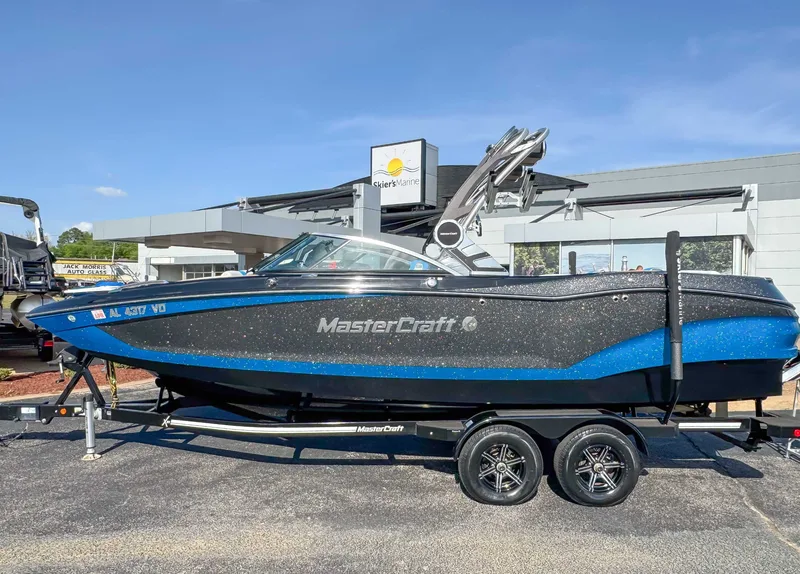 2019 MasterCraft X24