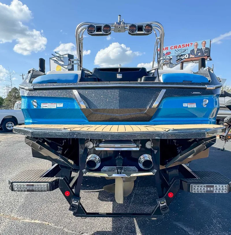 2019 MasterCraft X24, photo 7 of 20