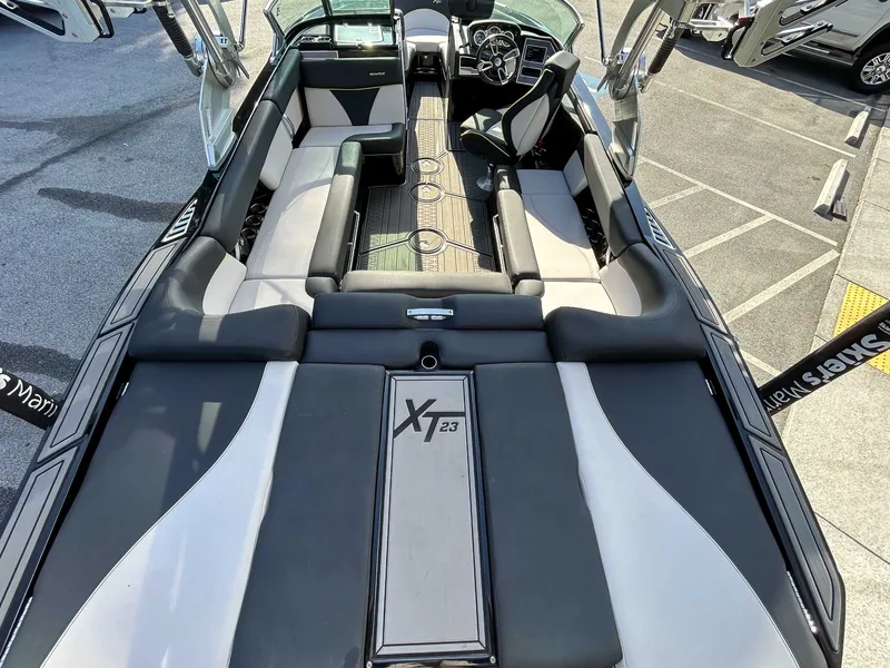 2020 MasterCraft XT23, photo 10 of 22