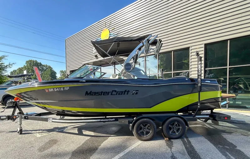 2020 MasterCraft XT23, photo 6 of 22