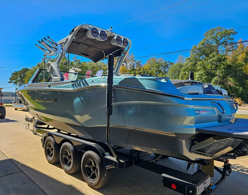 2023 MasterCraft X26, photo 7 of 19