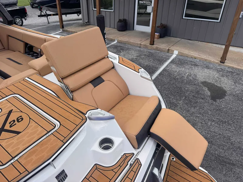 2024 MasterCraft X26, photo 11 of 24