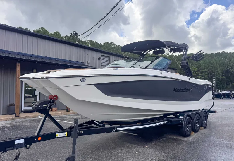 2024 MasterCraft X26, photo 3 of 24