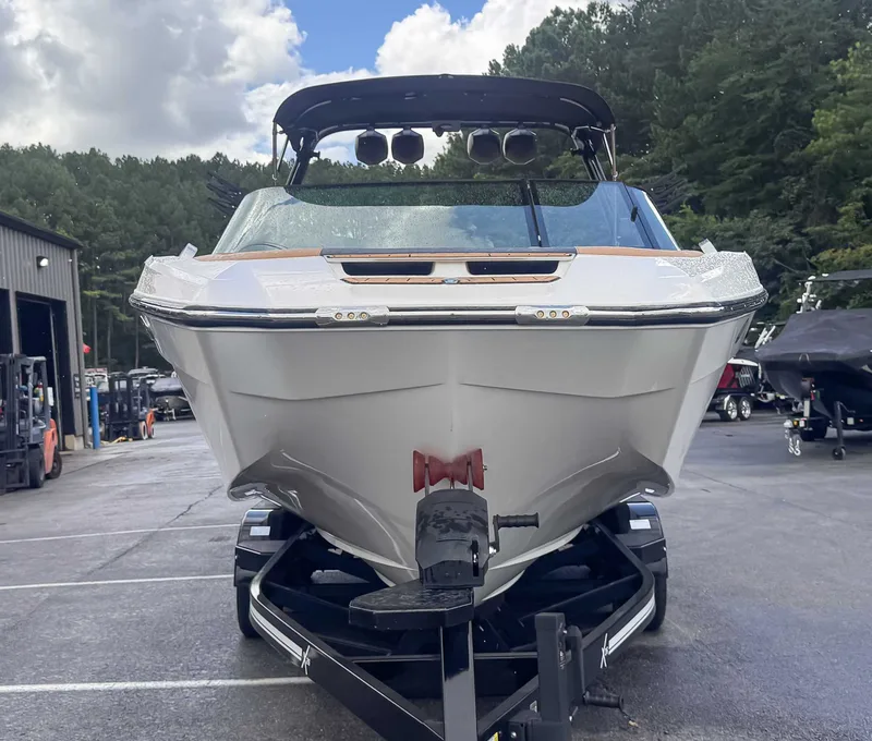 2024 MasterCraft X26, photo 4 of 24