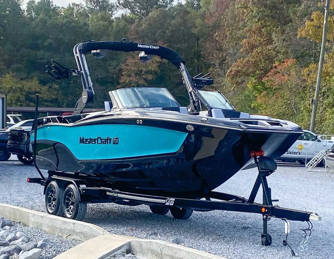 2026 MasterCraft XT22 - 3