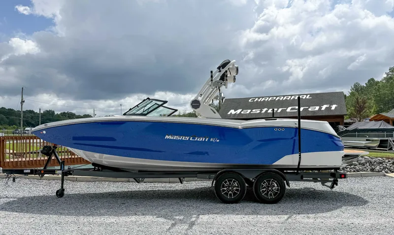 2027 MasterCraft NXT24
