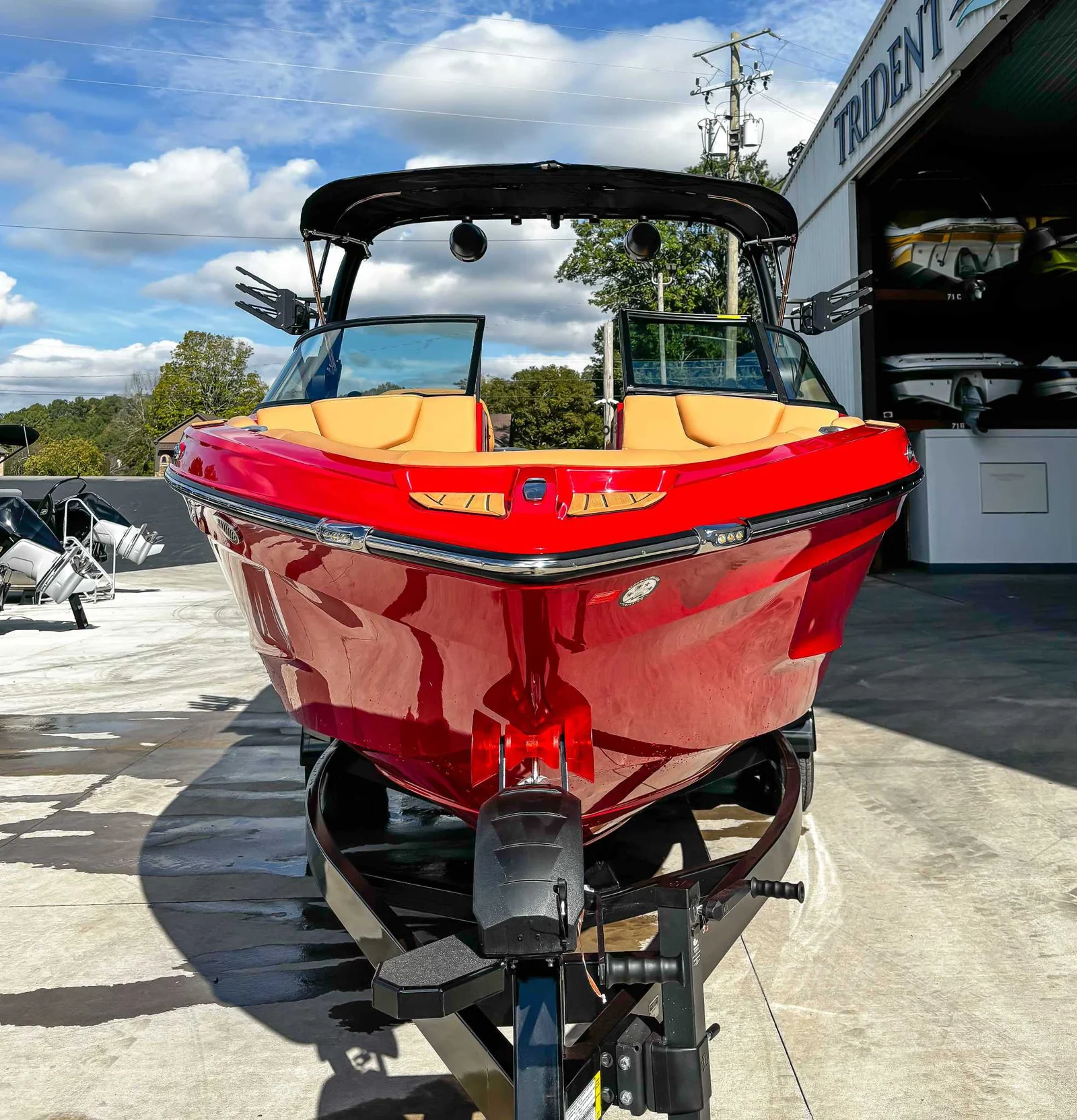 2027 Mastercraft XT23 - 3