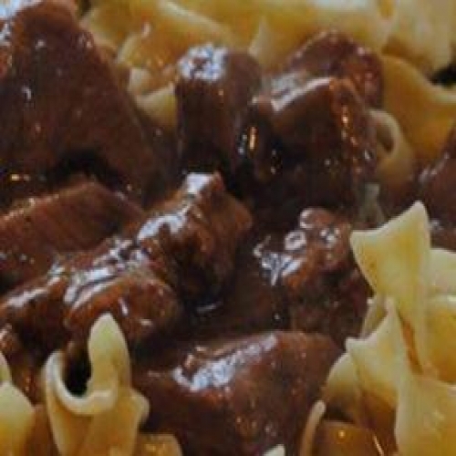 Crockpot Beef Tips & Gravy