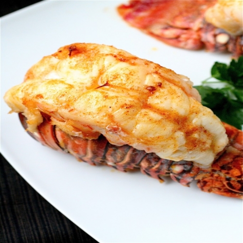 Broiled Lobster Tails With Garlic Butter Sauce