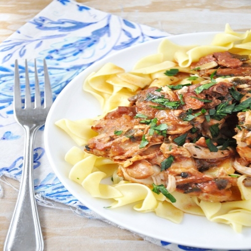 Tomato Braised Slow Cooker Chicken Recipe