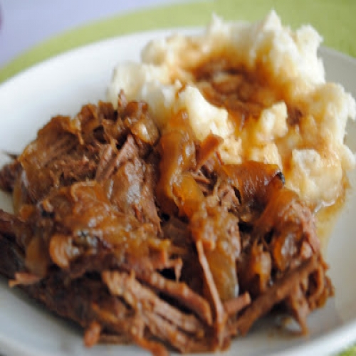 Slow Cooker Beef Brisket with Caramelized Onions: Delicious and Weight ...