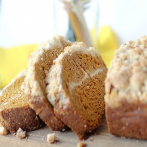 Pumpkin Cream Cheese Bread with Crumb Topping