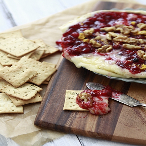Baked Brie with Cranberry Sauce and Walnuts