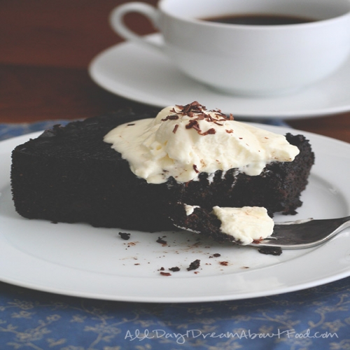 Slow Cooker Dark Chocolate Cake