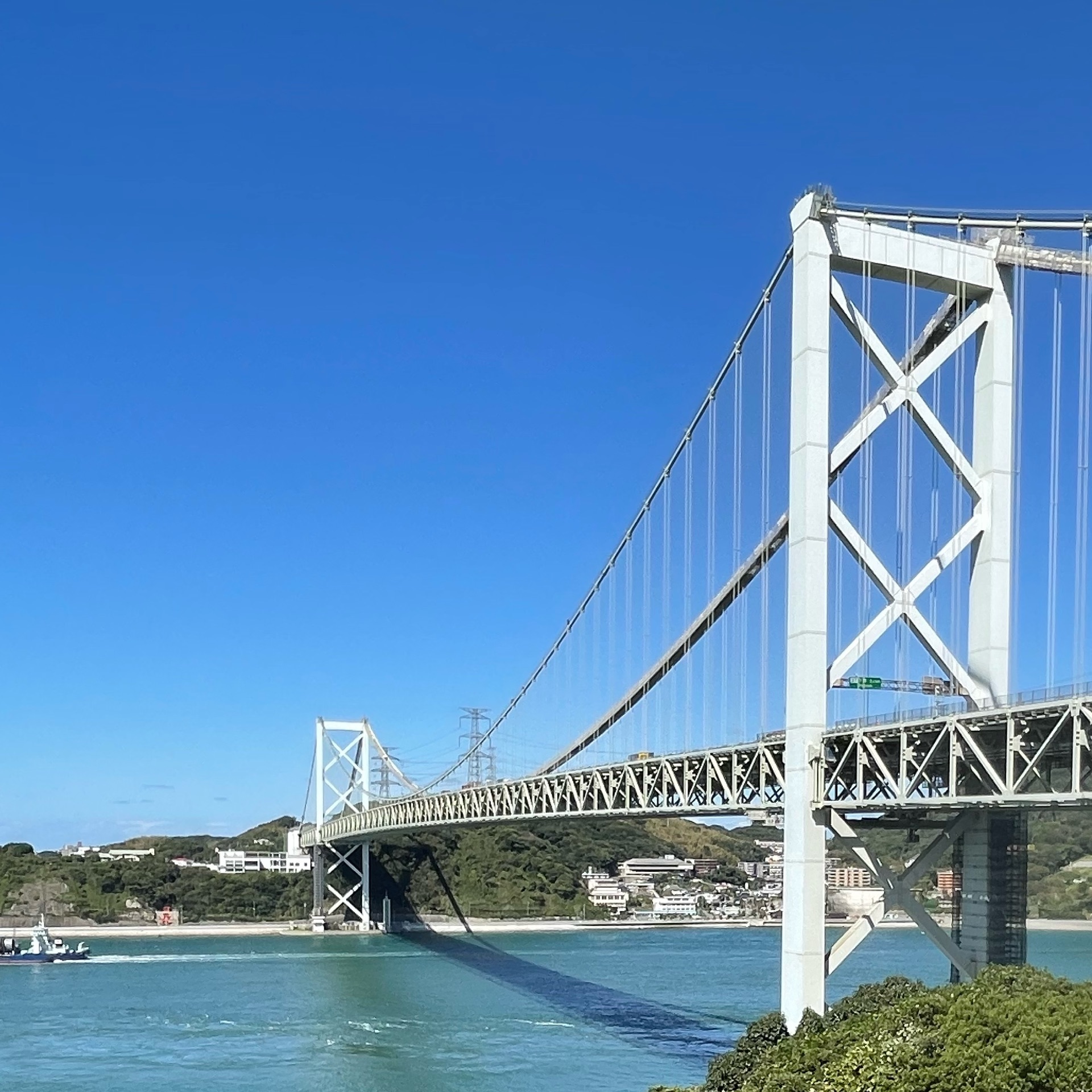 関門橋『九州と本州はこんなに近かったの😱関門海峡をつなぐ関門橋❣️』