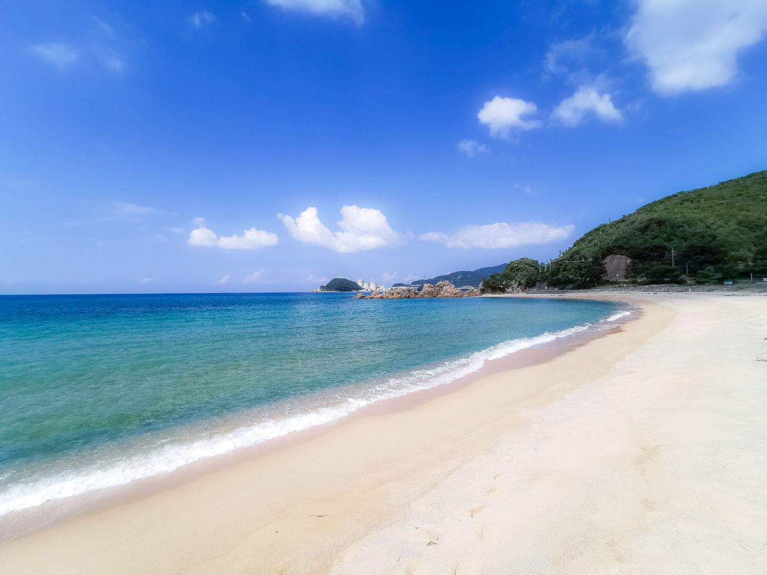 水晶浜海水浴場 秋の誰もいない水晶浜海水浴場