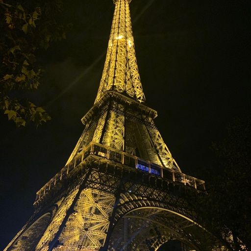エッフェル塔 最上階からパリの街並みを一望 世界遺産にも登録された歴史ある塔 Recotrip レコトリップ