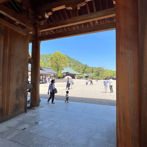 22年 橿原神宮 日本のはじまりの地 空と緑に包まれる奈良の最強パワースポット神社 Recotrip レコトリップ