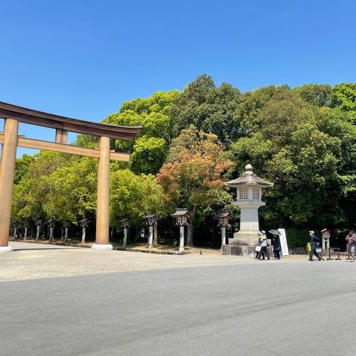 22年 橿原神宮 日本のはじまりの地 空と緑に包まれる奈良の最強パワースポット神社 Recotrip レコトリップ