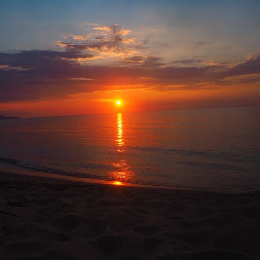 浜詰海岸 夕日ヶ浦海岸 まるでハワイみたい 白い砂浜と海がピンクに染まる絶好の夕映えスポット Recotrip レコトリップ