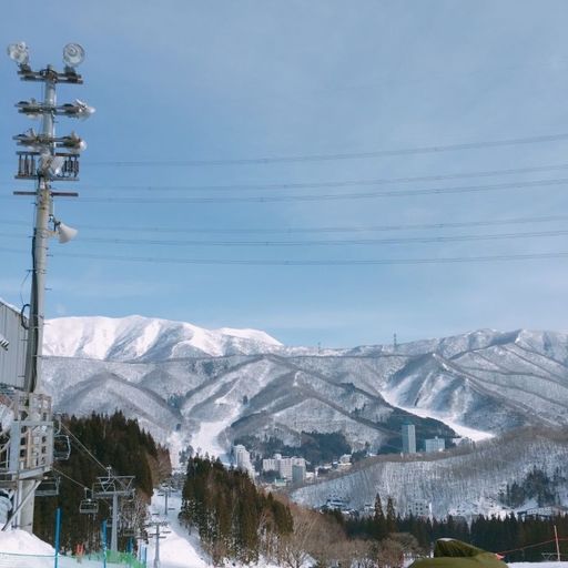 苗場スキー場 絶景パノラマ 日本最長のゴンドラで空中散歩が楽しめる 1年中楽しいスキー場 Recotrip レコトリップ