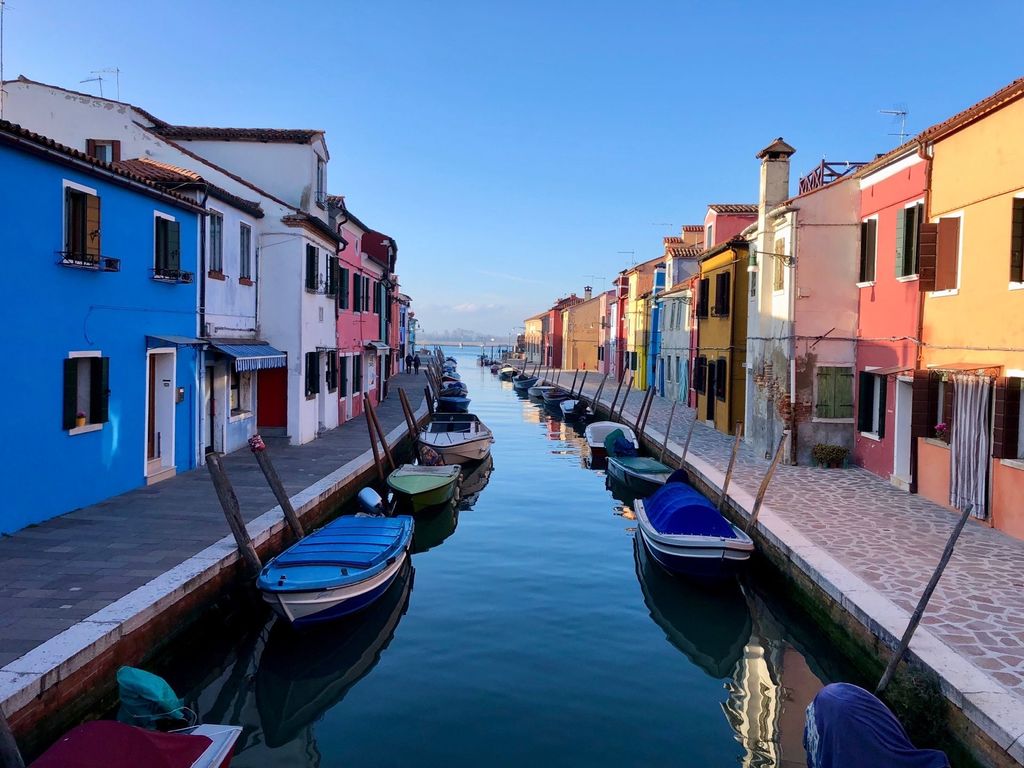 ブラーノ島 Burano カラフルなブラーノ島