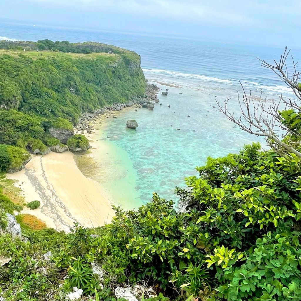 果報バンタ カフウバンタ 沖縄 うるま市 エメラルドグリーンの絶景