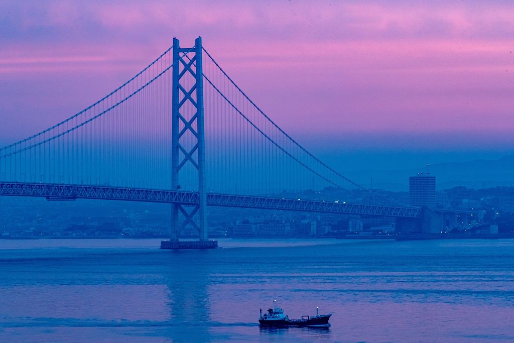 淡路サービスエリア下り 明石海峡大橋の全景を眺められる淡路sa 下り