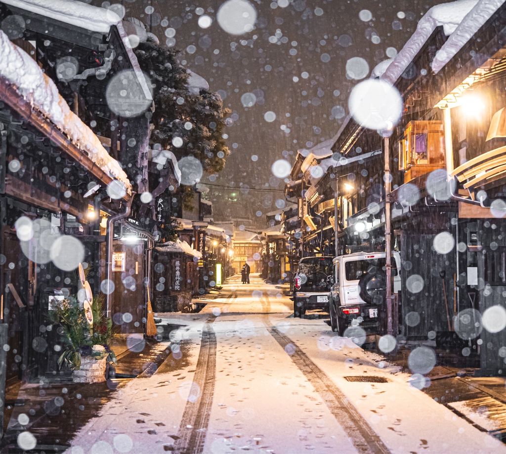 飛騨高山古い町並 三町伝統的建造物群保存地区 飛騨高山の冬