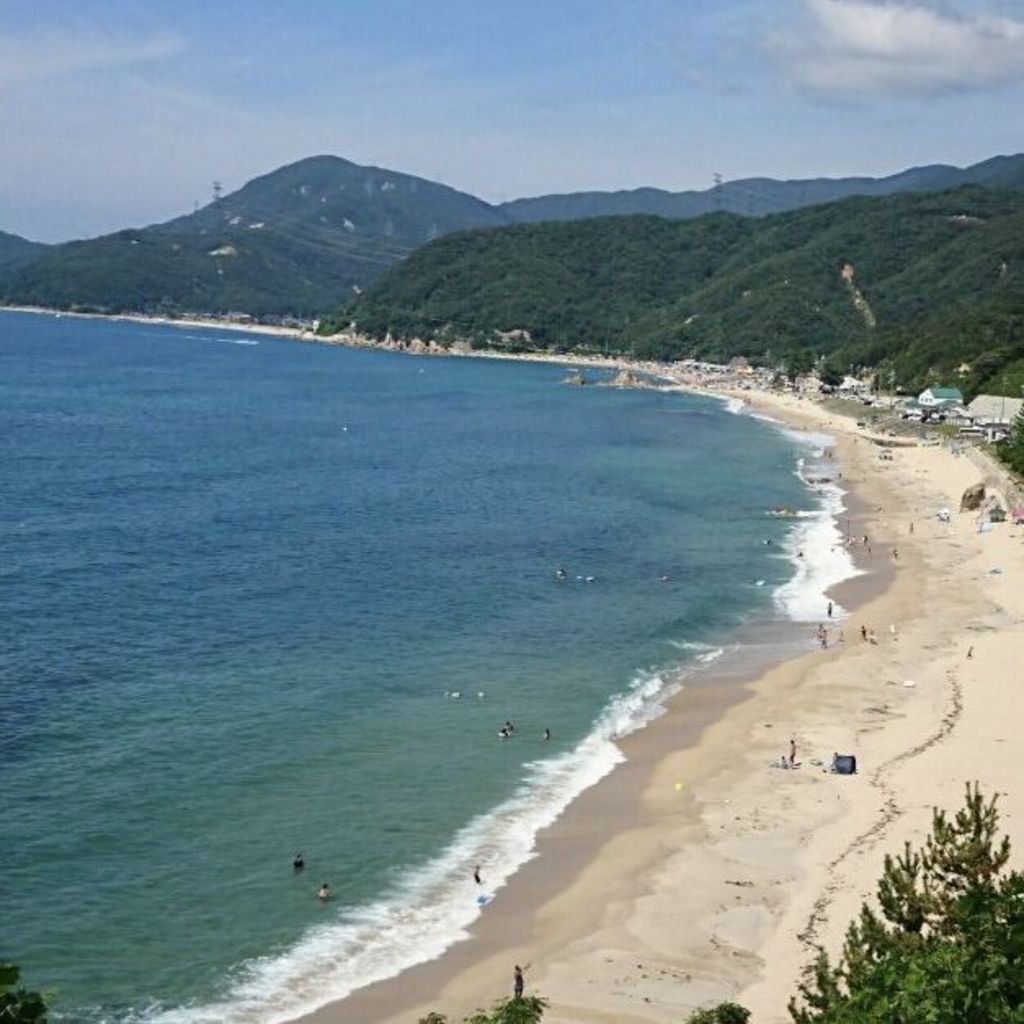 水晶浜海水浴場 水晶浜海水浴場 福井のエメラルドグリーンの海