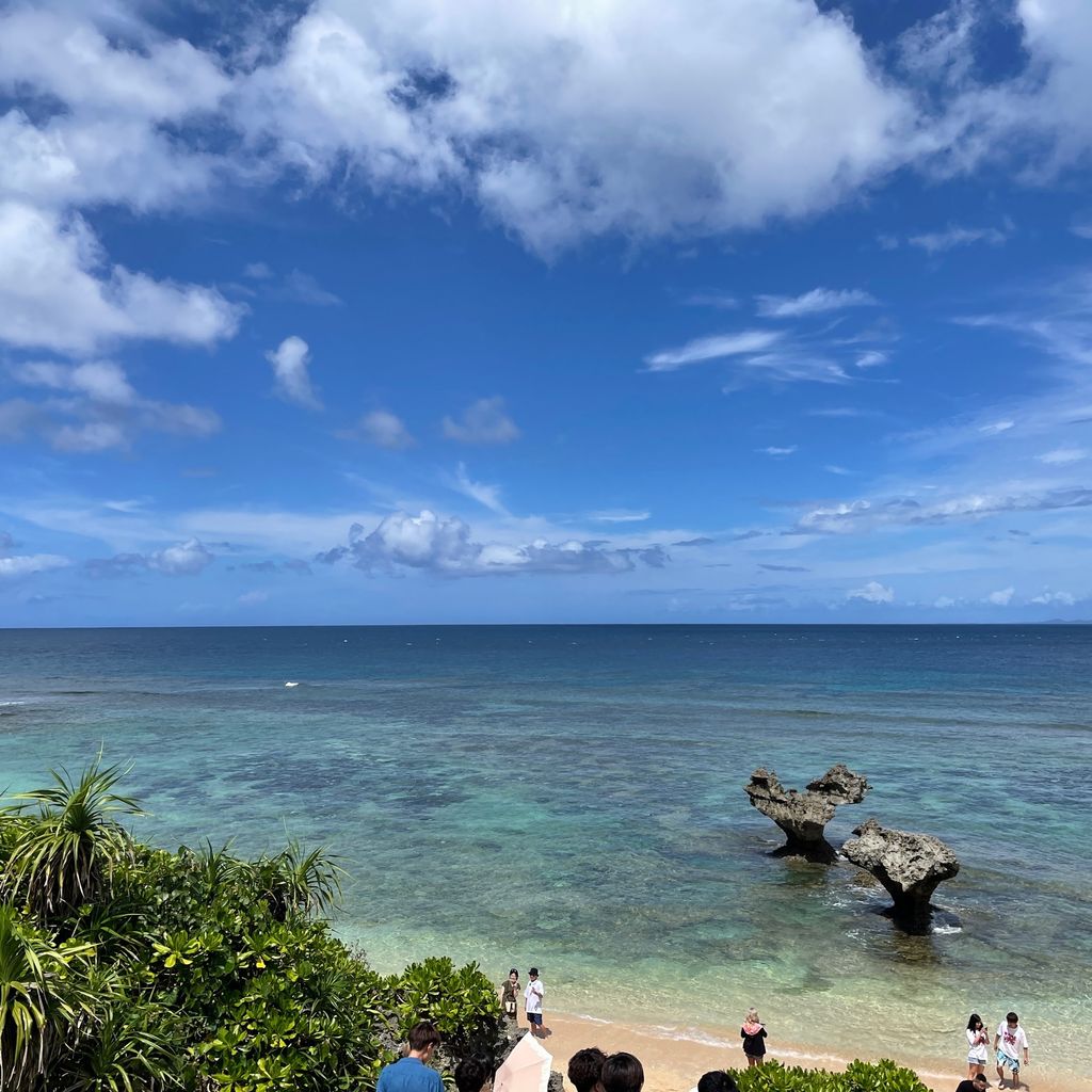 ティーヌ浜のハートロック 愛の海岸