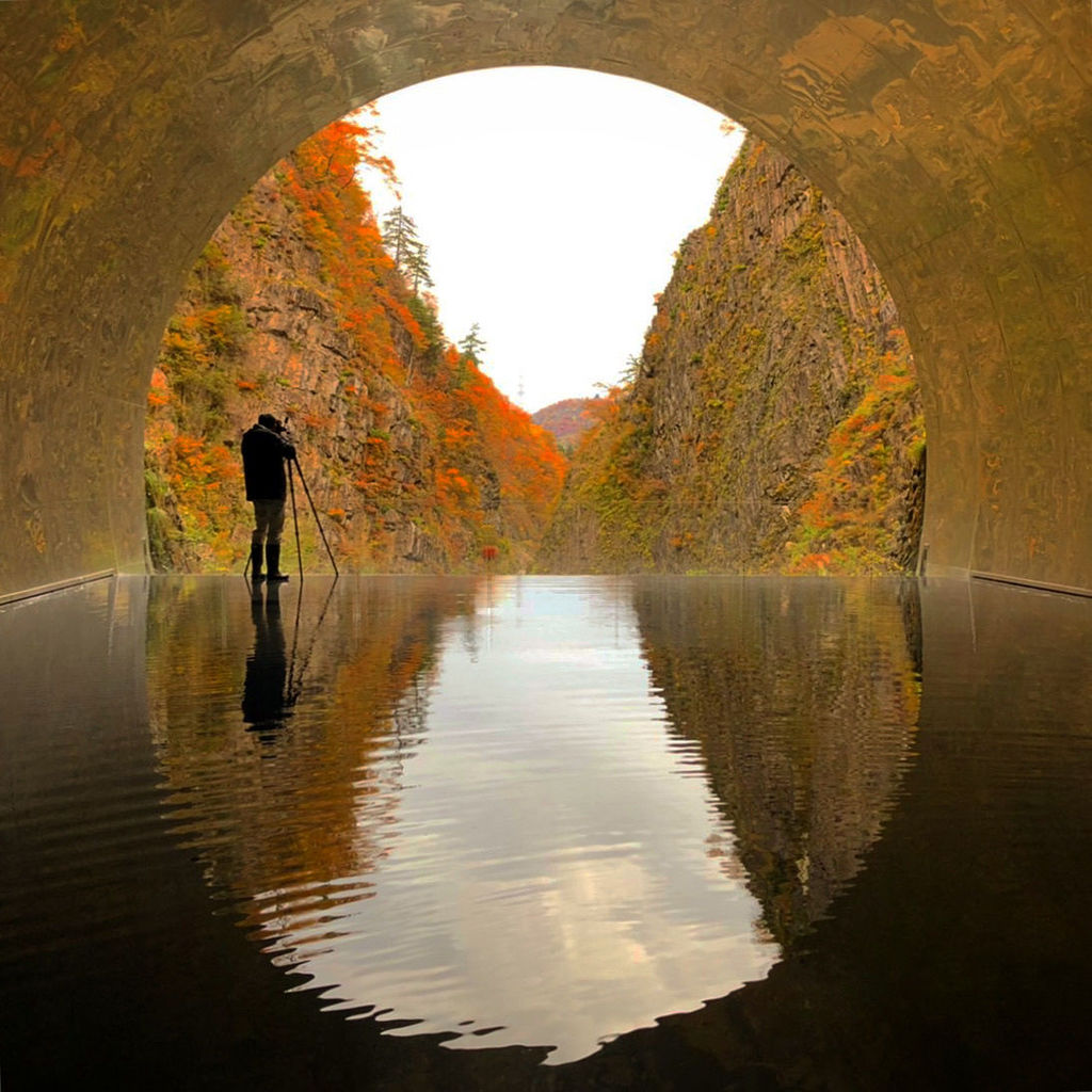 清津峡 紅葉シーズンの清津峡