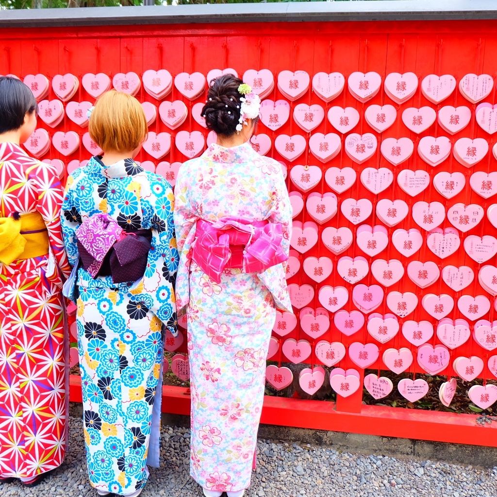 三光稲荷神社 萌えキュン ハートの絵馬が可愛い 三光稲荷神社 愛知県犬山