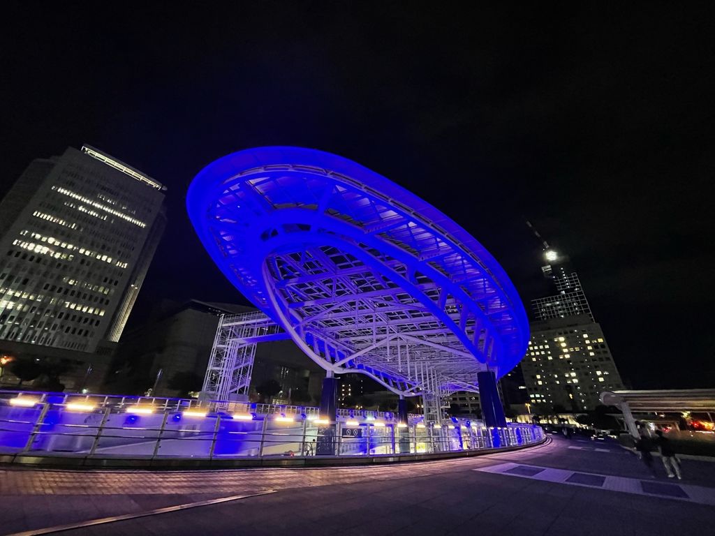 22年 オアシス21 まるで近未来を思わせるかのような夜景 幻想的な水の宇宙は都心のオアシス Recotrip レコトリップ