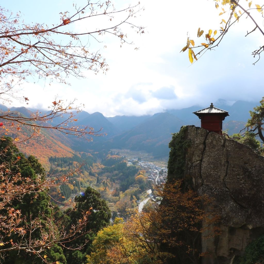 立石寺 山形県山形市 山寺と彩られる風景