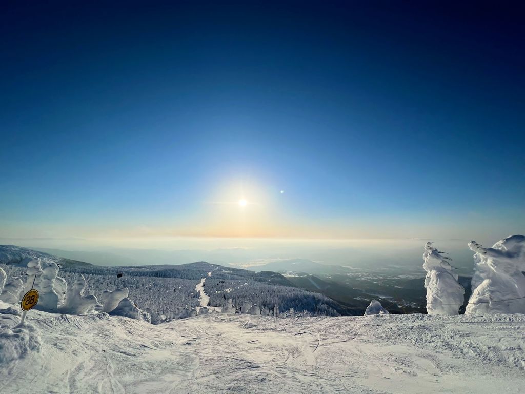 蔵王山 壮大な冬の絶景