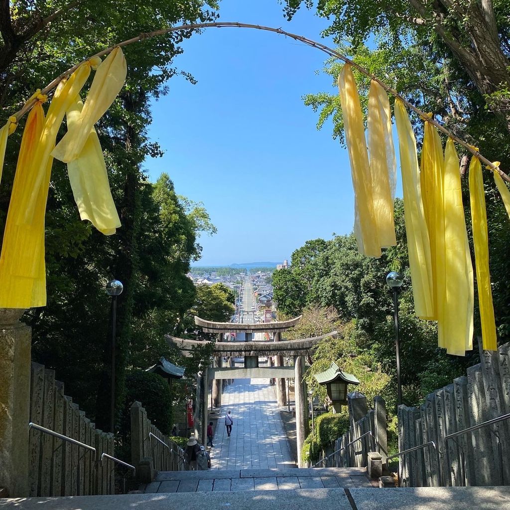 宮地嶽神社 福岡県 夕日が照らす光の道