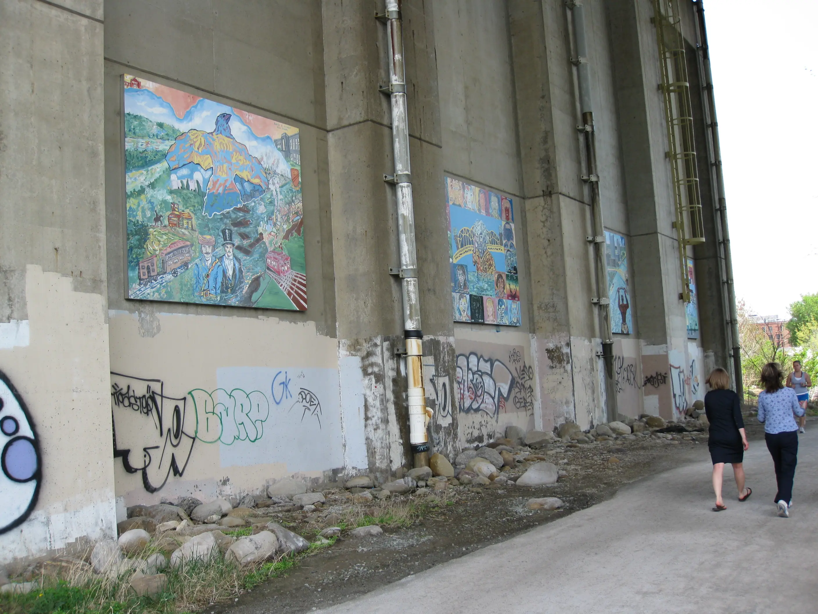Three Rivers Heritage Trail at 11th Street