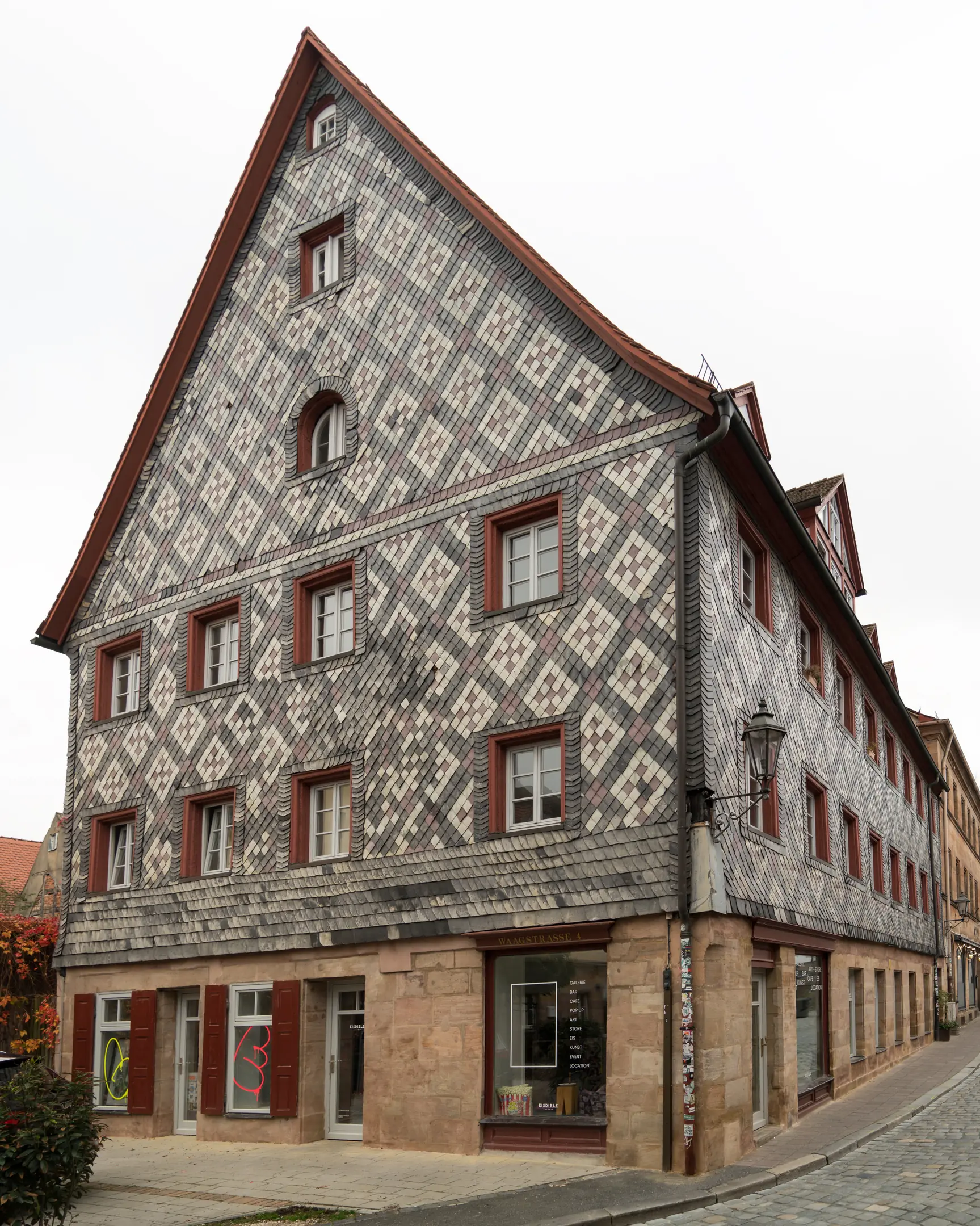 The Glimmering City: Fürth's Golden Facades and Toxic Shadows – Fürth Audio-Tour